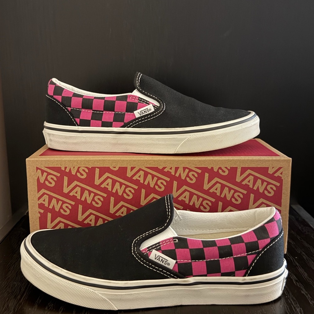 Vans Black and Pink Checkered Slip-On Shoes Women’s size 6